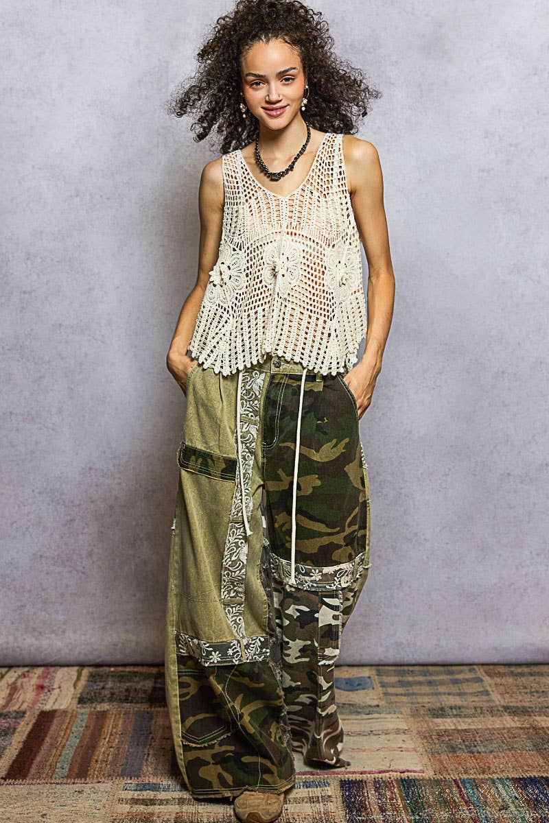 "Versailles" V-Neck Sleeveless Crochet Top in Natural