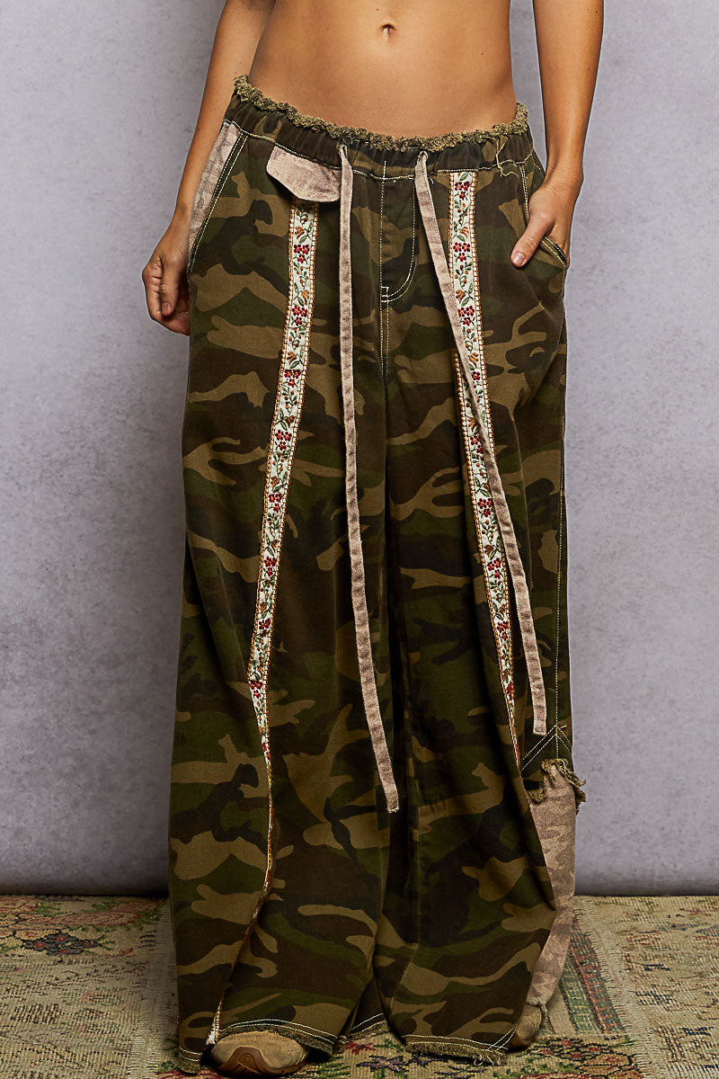 "Flora Striper" Floral Accent Pants in Olive Camo